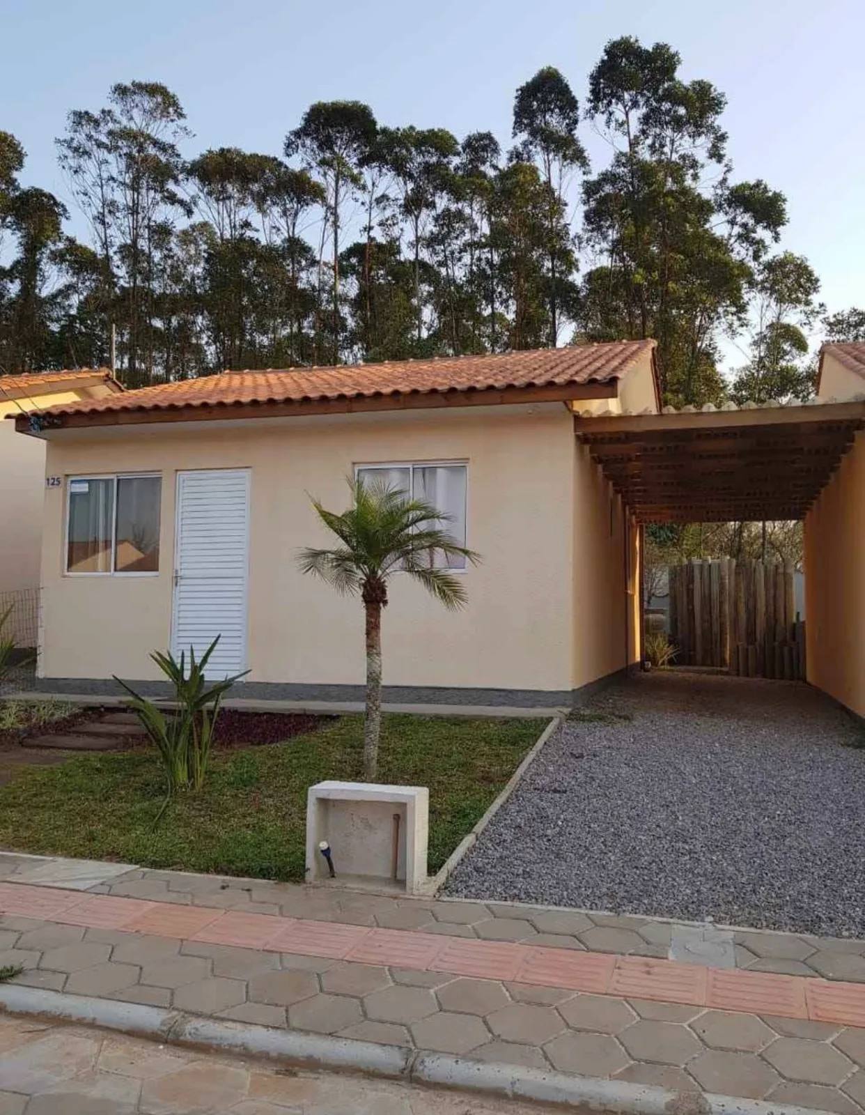 Casa de 2 dormitórios no Condomínio Residencial Aurora em Içara em Içara